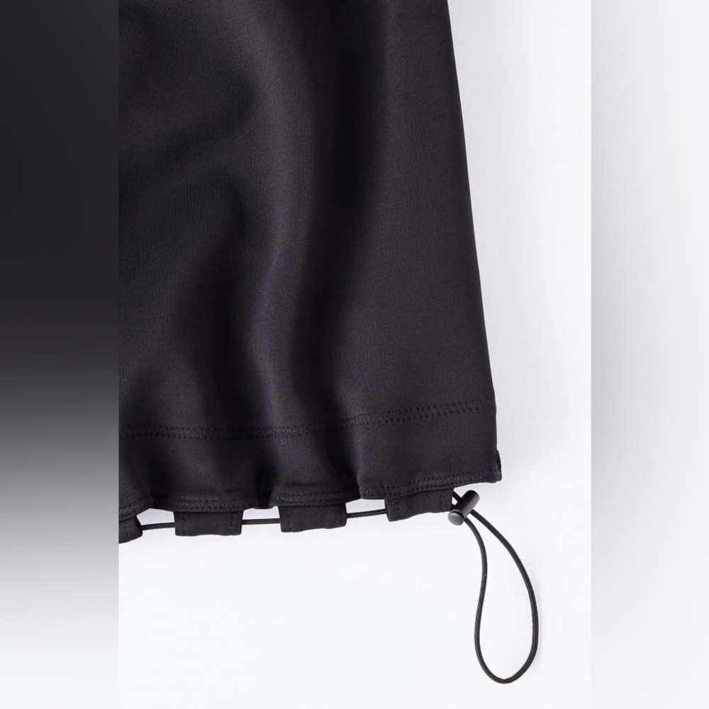 Fabletics Barrier Scuba Oversized Pullover in Black, size XS - Picture 6 of 13